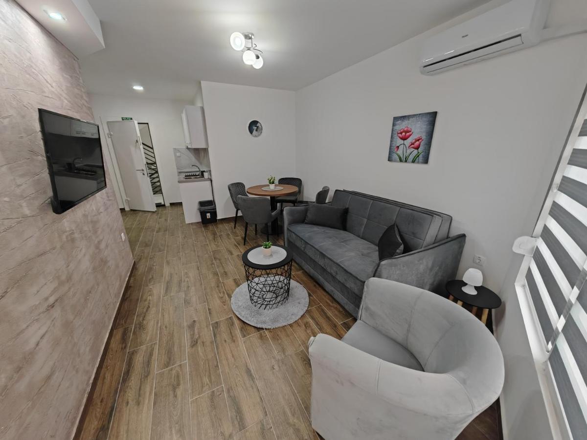 Imperial Lägenhet Veliko Gradište Exteriör bild