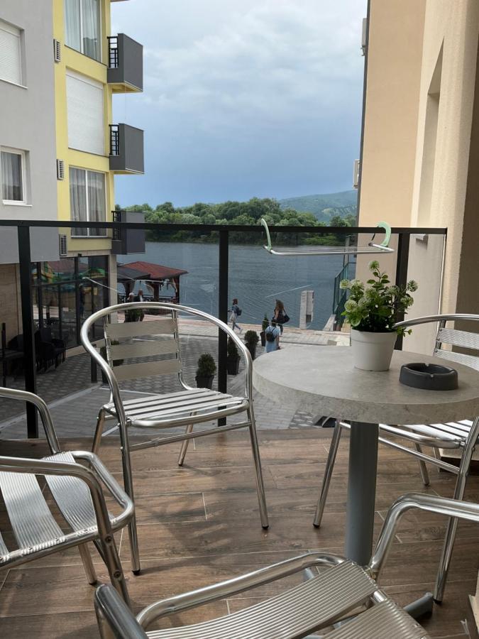 Imperial Lägenhet Veliko Gradište Exteriör bild