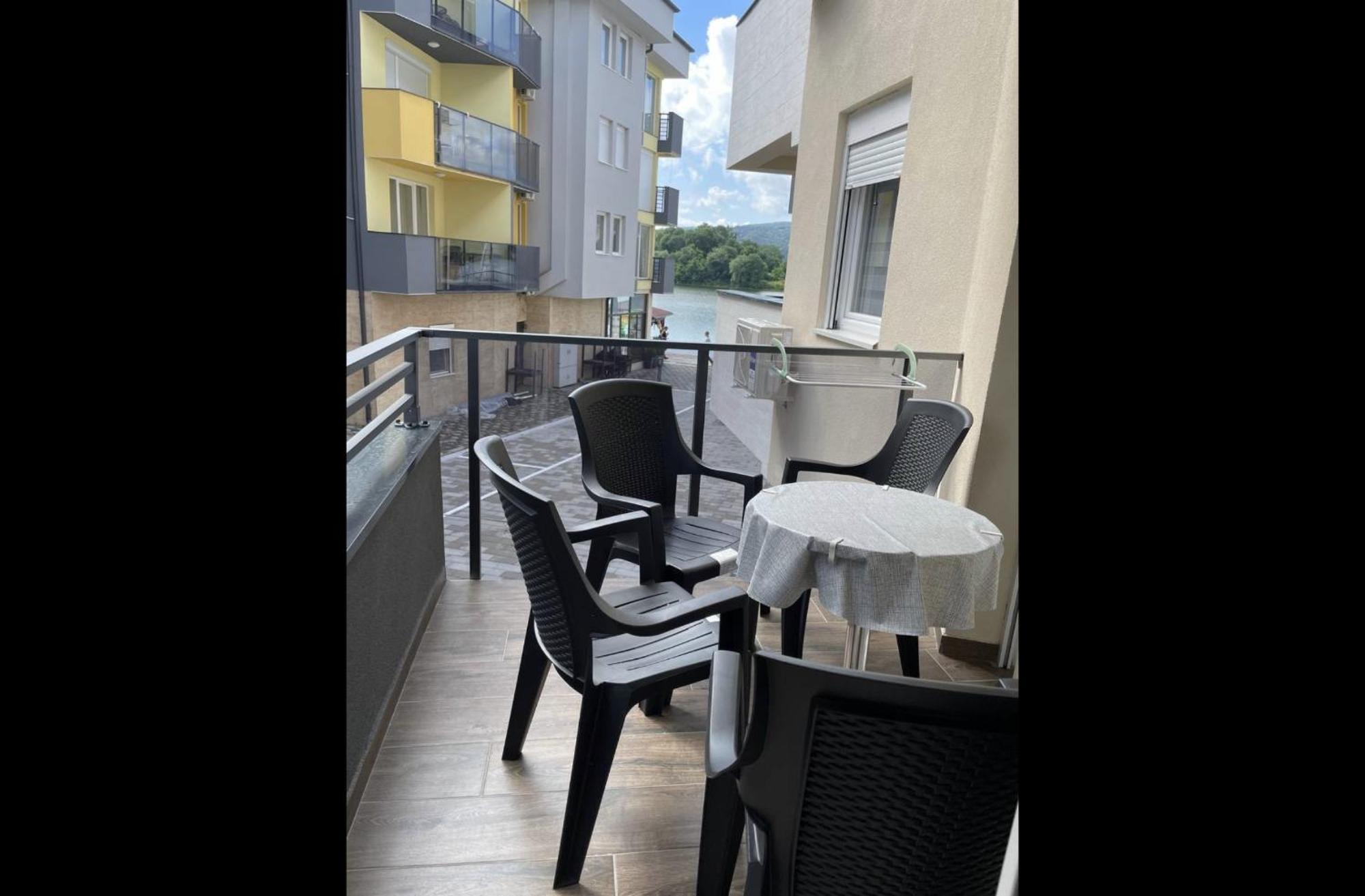 Imperial Lägenhet Veliko Gradište Exteriör bild